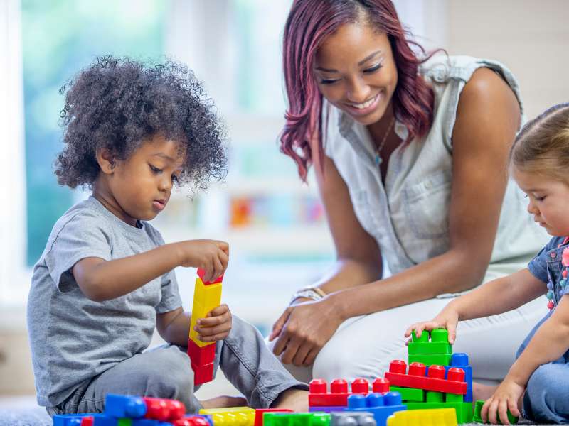 kids playing with toys in daycare